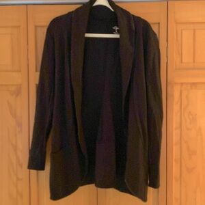 Lysse tuxedo style no button ladies topper jacket sz Small. Black. Classy. comfy